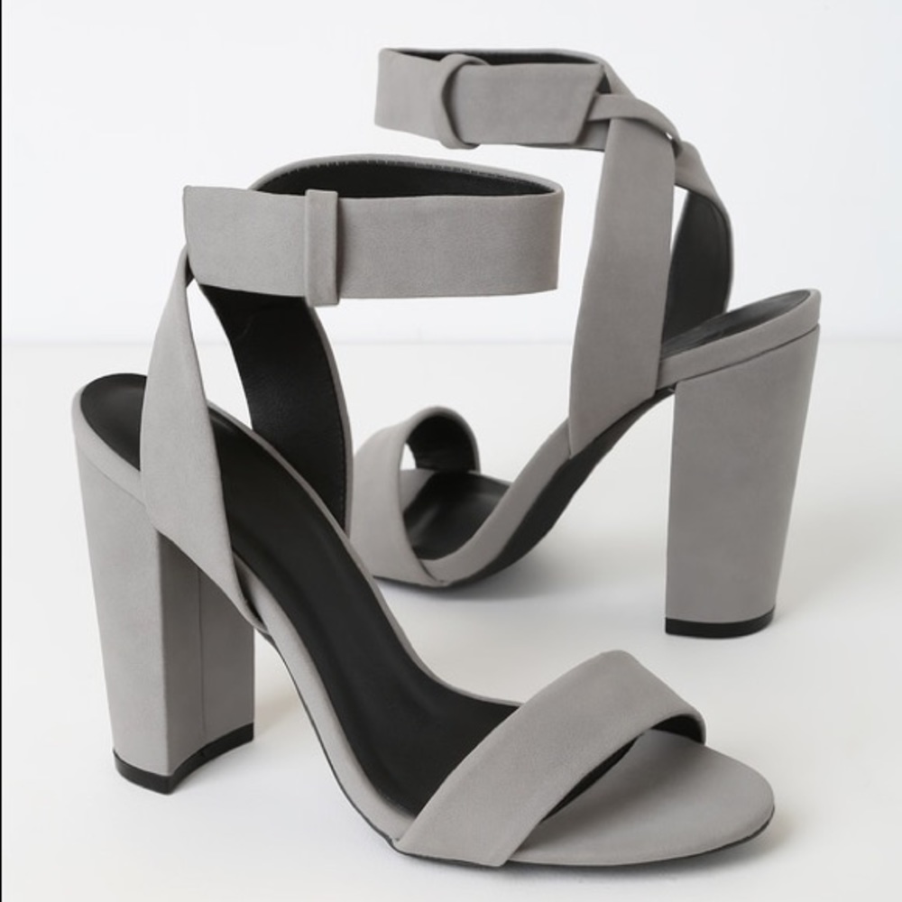 Lulu’s block angle strap heels size 7